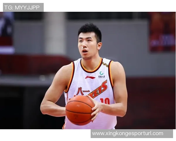 邹雨宸分享训练瞬间汗水见证坚持与信念努力向胜利迈进