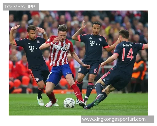 南美媒体报道拜仁曼联马竞争夺17岁厄瓜多尔中场新星卡斯蒂略