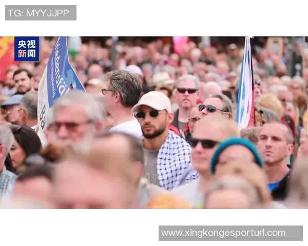 德国球迷组织警告加强球场安全措施可能引发更大规模抗议活动