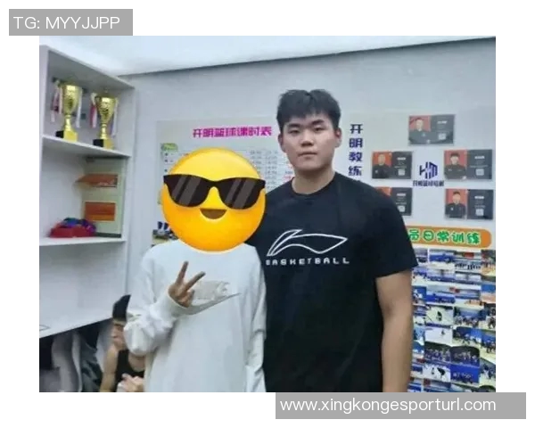 媒体人张峻豪黄秋实加盟毕尔巴鄂竞技开启西班牙U22联赛新征程 媒体人张峻豪黄秋实加盟毕尔巴鄂竞技开启西班牙U22联赛新征程